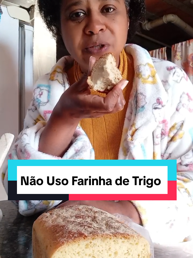 Eu não uso farinha de trigo.  Meus pães e bolos são feito com meu mix de farinhas sem Glúten! 🥪 Receita completa no perfil.  #diabetes #zerogluten #farinha #celíacos #pão 