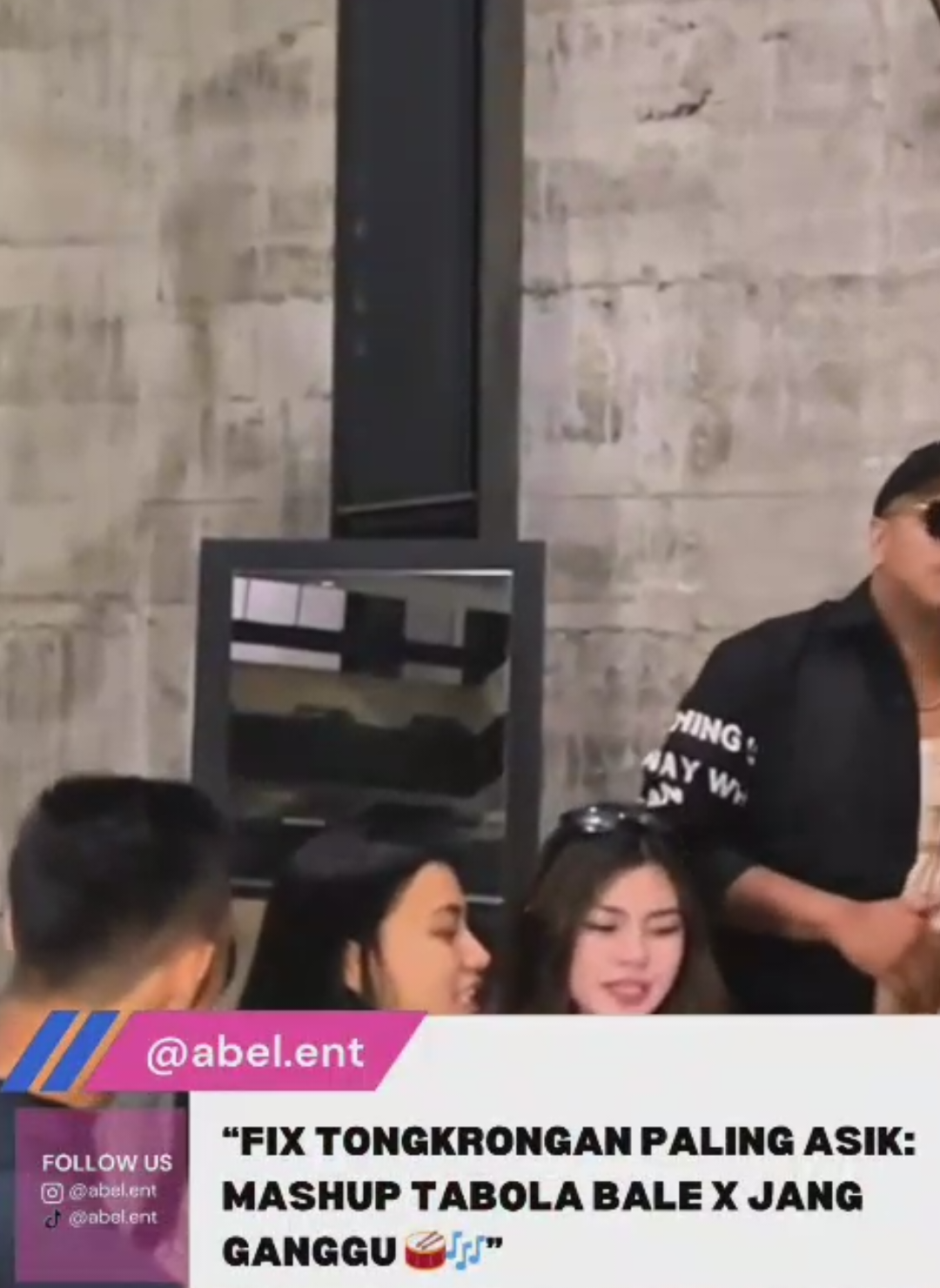 “Fix tongkrongan paling asik: mashup Tabola Bale x Jang Ganggu 🥁🎶” Sc - @lisef_alvio/ig Cr - @siletopenup @shineofblack.id Sg - #viral #tabolabale #jangganggu Follow IG/Tiktok @abel.ent biar ga ketinggalan info update setiap harinya  #abelentertainment #belindafueza  DM Untuk Paid Promote, Bisnis & kerjasama lainnya🙌🏻 seperti di iklan bawah ini .. ⬇ Cari lokasi Staycation di Bekasi @abelstayluxury solusinya 😎
