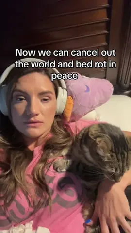 Bed rot! #bedrot #jlab #noisecancelling #MomsofTikTok 