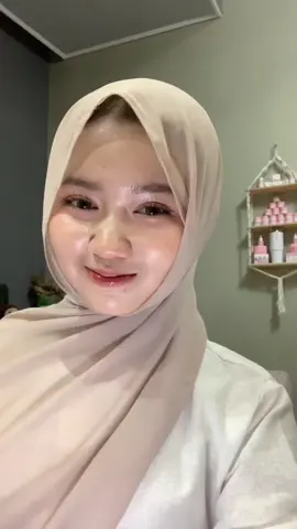 jerawat e gangguu😤