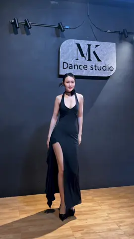 🫦 RA NGOÀI VỘI QUÁ.NÊN THẦN THIẾP KO KỊP SỬA SOẠN 🤭 ( setup biên bài này 2ngày trời 😁.bị thích kiểu cổ trang mix bdance á) by:tui 🤭. #mỹkoy #xuhuong #vairal #bdance #bmt 