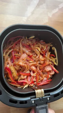 #airfryer #airfryerrecipes #tiktokrecipes #FoodLover #EasyRecipes 
