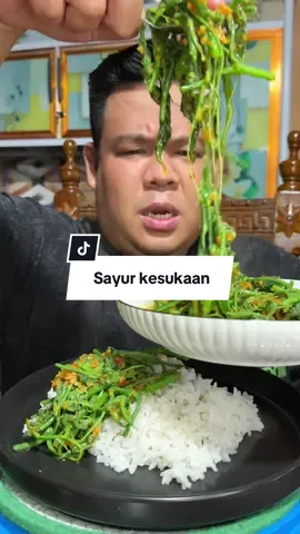 Abis 17san lanjut masak sayur kesukaan 🥰