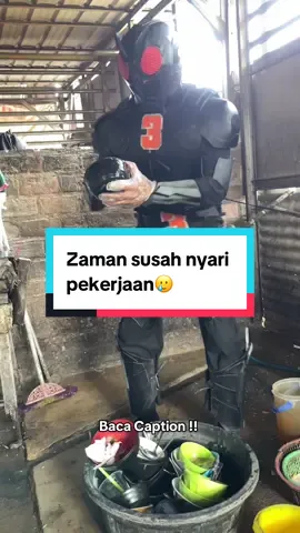 Susahnya mencari pekerjaan di zaman sekarang khususnya kabupaten Bangka menjadi perhatian bagi paslon ARUS BARU, kami berkomitmen jika terpilih akan menciptakan 10.000 Lapangan Kerja Baru dalam Lima Tahun Pemerintah daerah menargetkan penciptaan 10.000 lapangan pekerjaan baru dalam berbagai sektor dalam kurun waktu lima tahun (rata-rata 2.000 lapangan pekerjaan per tahun). Sektor-sektor tersebut mencakup: pengembangan Pelabuhan Tanjung Gudang sebagai pelabuhan internasional, pariwisata alam, agrobisnis dan perkebunan, perhotelan, jasa penunjang wisata, pertambangan, kuliner, hingga kewirausahaan.  #kabupatenbangka #coblosbajuhitamnya #aksanvisyawanbupati #programunggulan #rustamjasli 