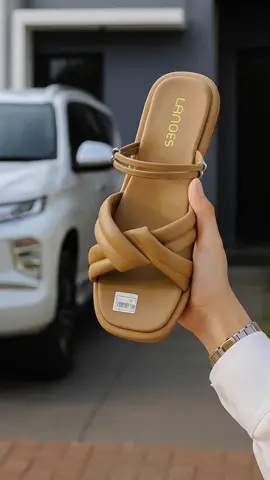ambil harga promo skarang say sebelum keabisan😍😍 #rekomendasi #sandalwanita #outfitideas #flashsale #promoseruweekend 