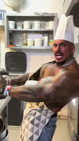 L’estate è finita e vi presento l’unica ricetta del #bodybuilder questa è per tutte le stagioni e per tutti i giorni! ANDATEVI AD ALLENARE #cookingclass #cookingbuilder #synthol