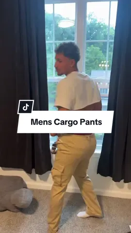 Three pairs of cargo pants for only $47 is a steal #tiktokshop #tiktokmademebuyit #pants #cargopants #tiktokmarketplace 
