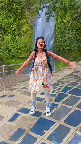 xapri dance 🥴😊😆#viralvideo #creatorsearchinsights #keeptiktok #tharunigirl❤️🦋 @Alone girl 🥵🥺🦋 @Rubi chy 