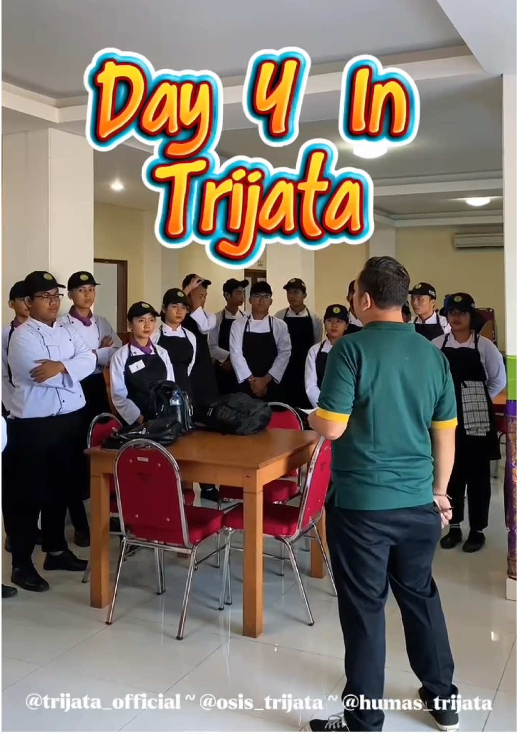 ✨Day 4 HUT ke-23 SMK Pariwisata Triatma Jaya Tabanan✨💜 Semakin meriah, semakin kreatif! 🎉 Hari ini panggung Trijata dipenuhi dengan Fashion Show yang stylish, Drama penuh makna, Acoustic yang bikin merinding, hingga Dessert Plating yang menggoda selera. 🎭🎶👗🍰 Ajang ini bukan sekadar lomba, tapi wadah untuk menyalurkan bakat, kreativitas, dan jiwa seni siswa-siswi Trijata ✨🔥. Energi muda, karya nyata, prestasi bersama! 🚀 #Trijata23 #HUT23TriatmaJaya #TrijataCreativity #SMKPariwisata #SpiritOfExcellence