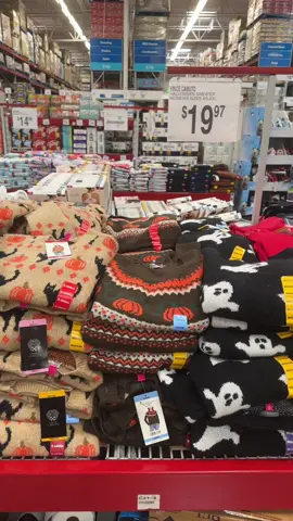 They’re so soft and cozy 🧡 #fyp #halloween #fall #samsclub #xyzbca 