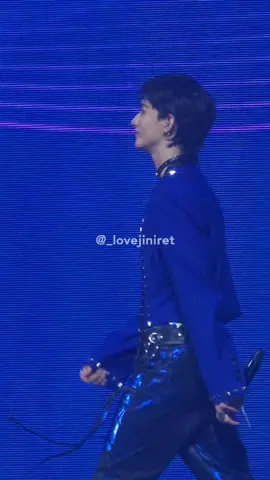 [250821] OMG #변우석 #byeonwooseok and #hyunjin Interaction on stage 🤩🥰 #kwda2025  ctto.