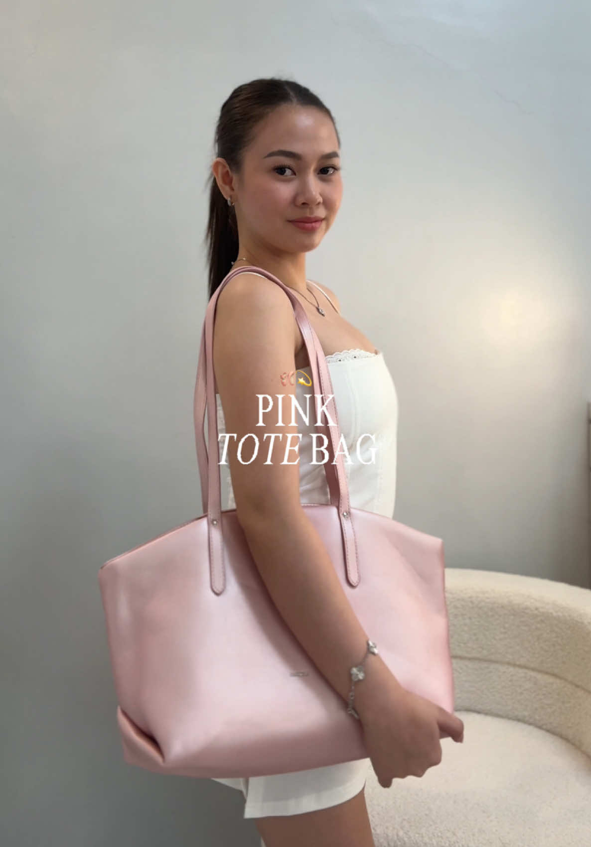 another cutesy shoulder bag 💗 #bag #collegebag #bagforschool #pinkbag #mikanabags 