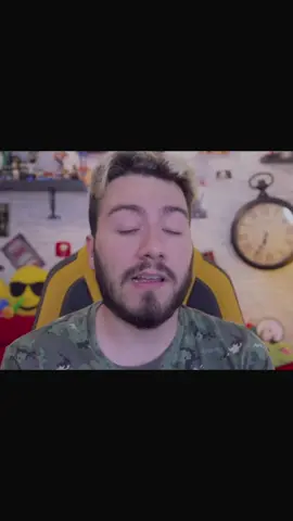 etme bulma dünyası 🙃 Bilmeyenleriniz için; Enes bu video da beraber karar verdik ayrılığa derken yalan söylüyor zaten düşünün niye durduk yere videoyla olan bişey değil beraber karar verdik desin hani kimse öyle düşünmezdi zaten, daha sonra da başakta bunu videodan öğrendiğini söylüyor, yanlış hatırlamıyorsam Orkun’la çektikleri yalan makinesi videosunda herşey var Orda diyor,kısacası başaktan kendi ayrılıyor ve sonrada çok pişman oluyor zaten, başak hayatına bakıyor tabi de o kendine çok yazık etti şuan da başağa gönderme atıyor her yerden kız evleneceği için. #enesbatur #keşfetteyizzz 