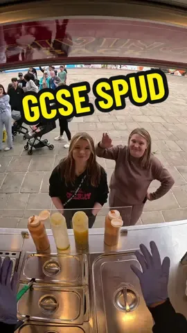 FREE SPUD for PASSING her GCSE’s 😎 #spudbros #potato #food #gcse