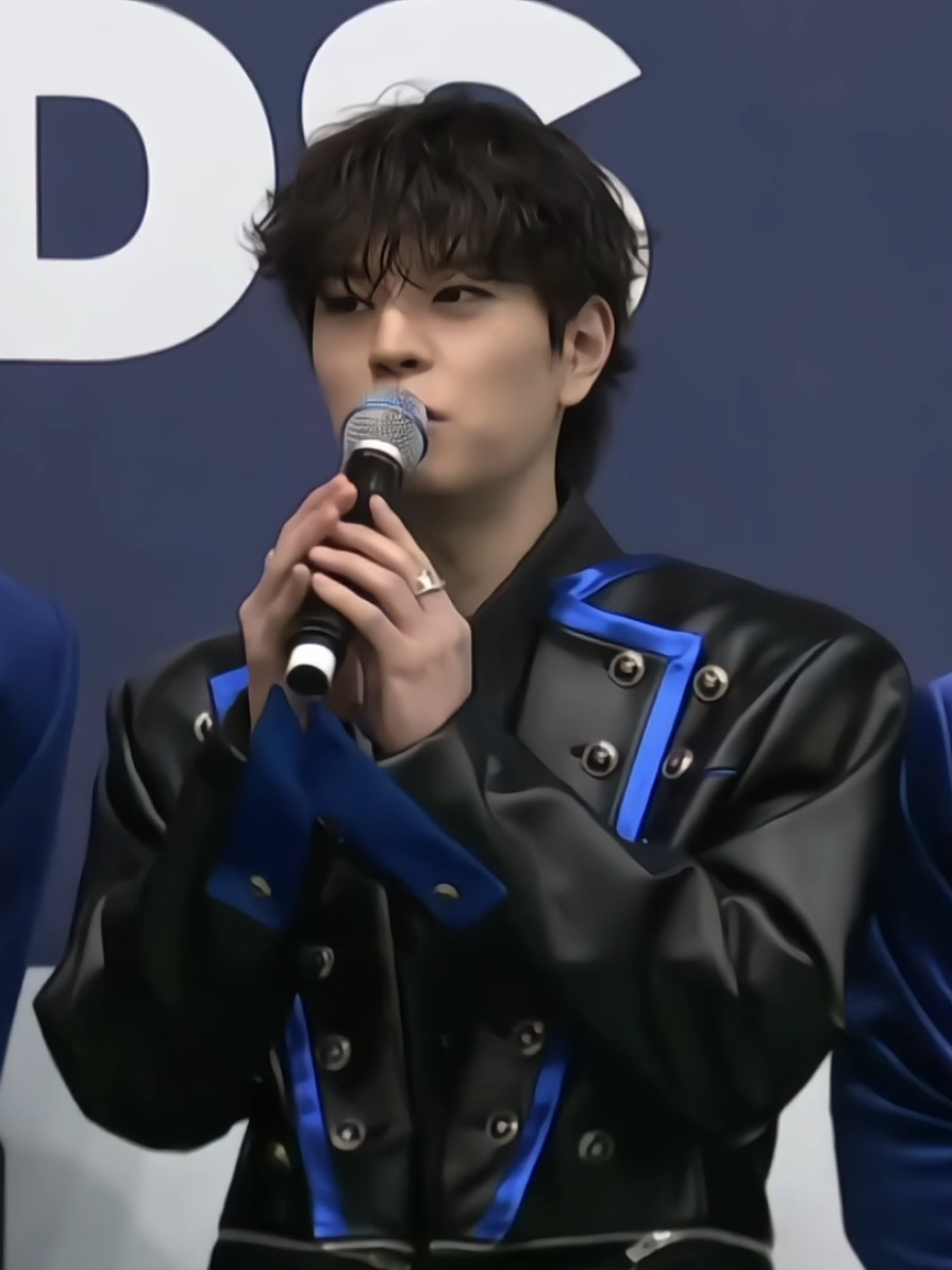 #seungmin #kpop #straykids #fyp  #bluecarpet 