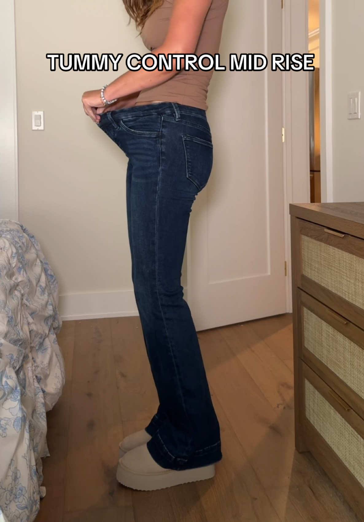Three different length jeans 🙌🏻 #midrisejeans #tallgirljeans #TikTokShopCreatorPicks #TikTokShopBackToSchool #RushReady2025 