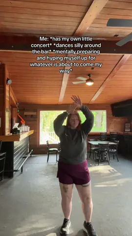 I’m forever hyping myself up that’s what I’m doing 🤣😅🤭 getting prepared. I need my mental preparation okay?! #barlife #bartender #bartenderlife #bartending #dancechallenge 