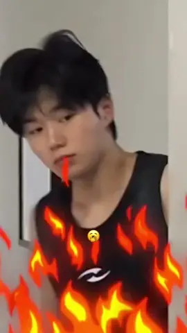 寝起きのジュンソが約5年前と何にも変わってない😂#김준서 #준서 #KIMJUNSEO #JUNSEO #boysplanet2 