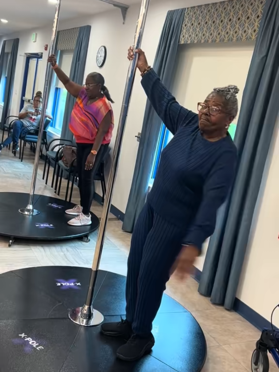 Granny's gone wild! wait for it. watch to the end #yougonnapee  #boomer #texasdreammaker  #seniorfitness #polefitness 