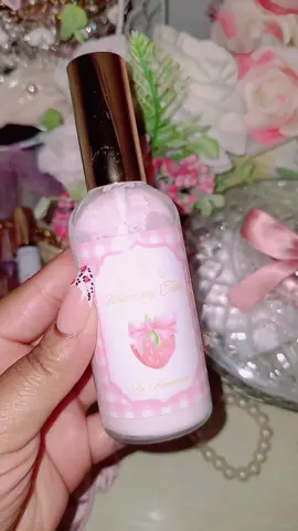So pink so preeeeetty 🎀🩰💕💗beautiful for the girls but I like using it as a room spray #coquette#princesscore#girly #pink#liveyourfairytales 