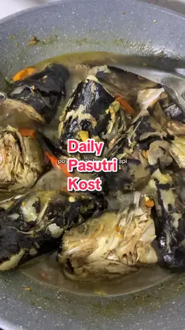 ada yang request pgn makan sama kepalaa item 😋