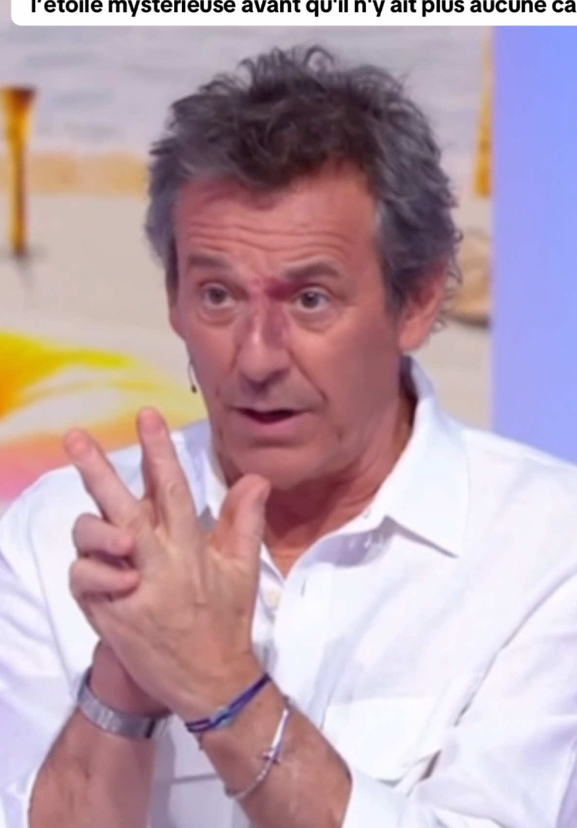 UNE PREMIÈRE ÉTOILE POUR ARTHUR ?  C’est ce qu’on peut imaginer quand on sait qu’il vient de faire son premier coup de maître aujourd’hui et qu’il reste que 3 cases. Cela signifie que tous les indices sont dévoilés, il ne manque plus que le visage de la personnalité.  Comme il faut minimum 5 bonnes réponses pour tenter l’étoile, au prochain coup de maître il n’y aura plus de case du tout !! L’émission est à retrouver intégralement sur TF1+  Les 12 coups, c’est 7 jours sur 7 ! 🌟 #les12coupsdemidi #arthur #tf1 #jeanlucreichmann #etoilemysterieuse