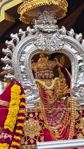 அந்த பார்வை அந்த புண் சிரிப்பு 🥹🙇‍♂️🙏 நல்லூரா 🤲🙏 #nallur #nallurmurugan🛕 #nallurkovil #fyp #fypシ゚viral 