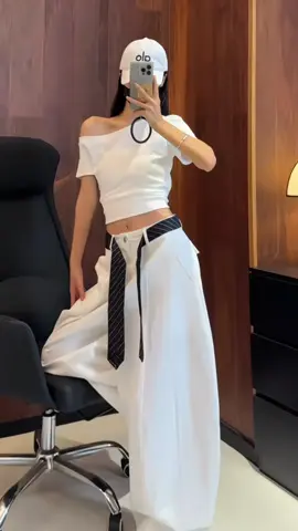 Item xuân hạ thu đông đều có thể cân được outfit cho nàng. Hàng đã restock , miễn phí ship ạ #xuhuong #phoidoxinh 