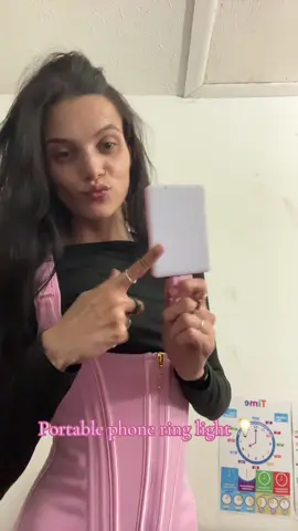 Definitely my most used product I got from the TikTok shop! 🤌 #phoneringlight #ringlight #contentcreatortips #influencermusthaves #selfielight 