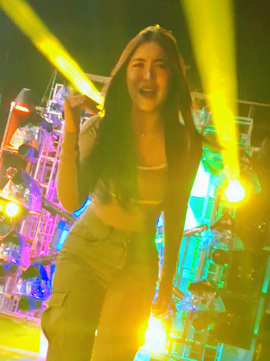 Garam CINA opo Garam CINTA 🤪@tiaara.jelitta #ceksoundkarnavalsumberpitupasuruan #dancerkarnaval #karnavalpasuruan2025 #fypシ #soundkarnavalindonesia 