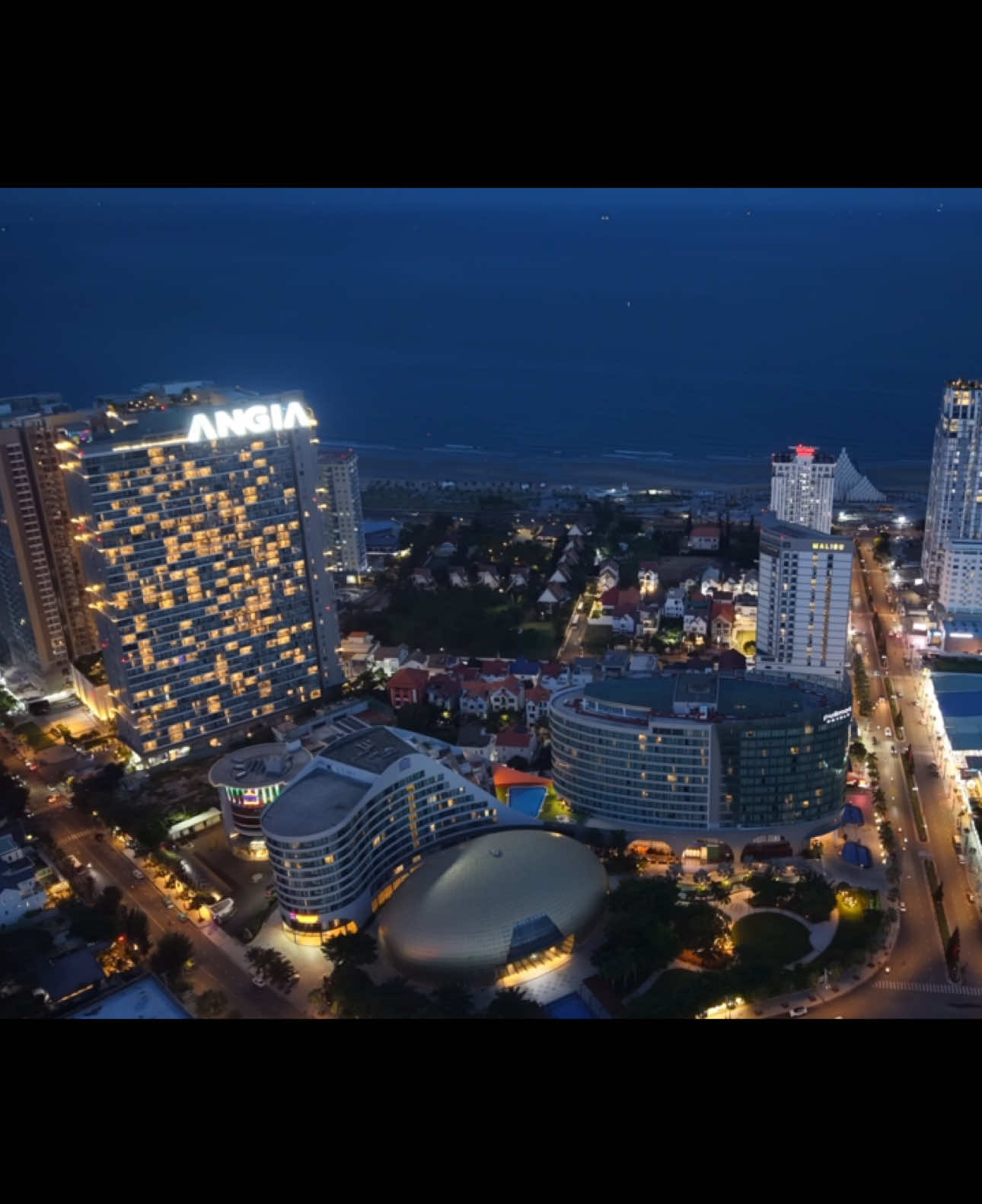 Bạn Còn Lưu Luyến Gì Ở Vũng Tài Ko 🥰        #dulich #CapCut #xuhuong #xuhuongtiktok #Trending #xuhuong24h #flycam #flycam4k #dulichvungtau #vungtau #baisauvungtau🏖🏖🏖🌅🌅🌅 