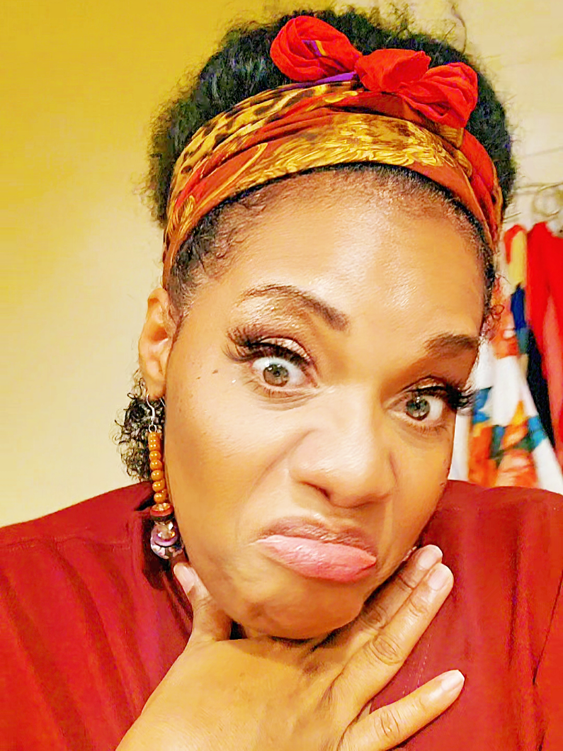 omgoodness !!!! the face is facing !! lol funny 😃😃🤣🤣🥰🥰 betta #backitonup !! you #fisheyedfool lol 😆 🤣 #faceexpressionchronicles  vol1