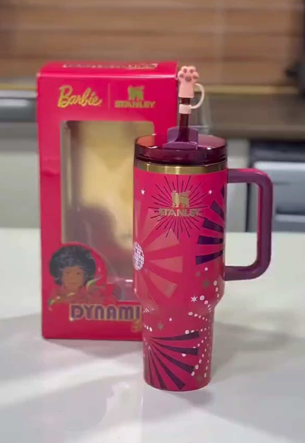 🔥 Belifou Garrafa Térmica Copo Boneca Rosa 1200ml Inox Com Tampa e Canudo Personalizado Modelo De R$ 98,00 💰 *Por R$ 49,99* 😱.    Mande eu quero que te envio o link ✨✨✨ #achadosshopee #copostanley #copotermico 