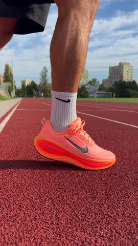 Nike Vomero Plus #unboxing #nikevomero #top4running
