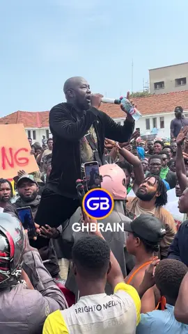 Shatta Wale’s bail conditions are too strict — fans plead with EOCO boss to reduce the amount