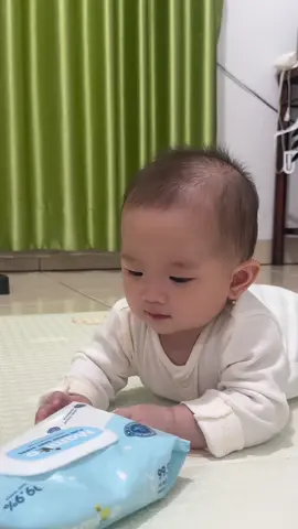 Chloe sebentar lagi sudah selesai Asi Ekslusif ( 6 bulan tanpa air putih ) dan mulai mengenal MPASI ( Makanan Pendamping Asi ) 😇 #chloegeonnawalvin #chloegeonnawalvin💞 baby #babygirl #bangkabelitung #fyi   