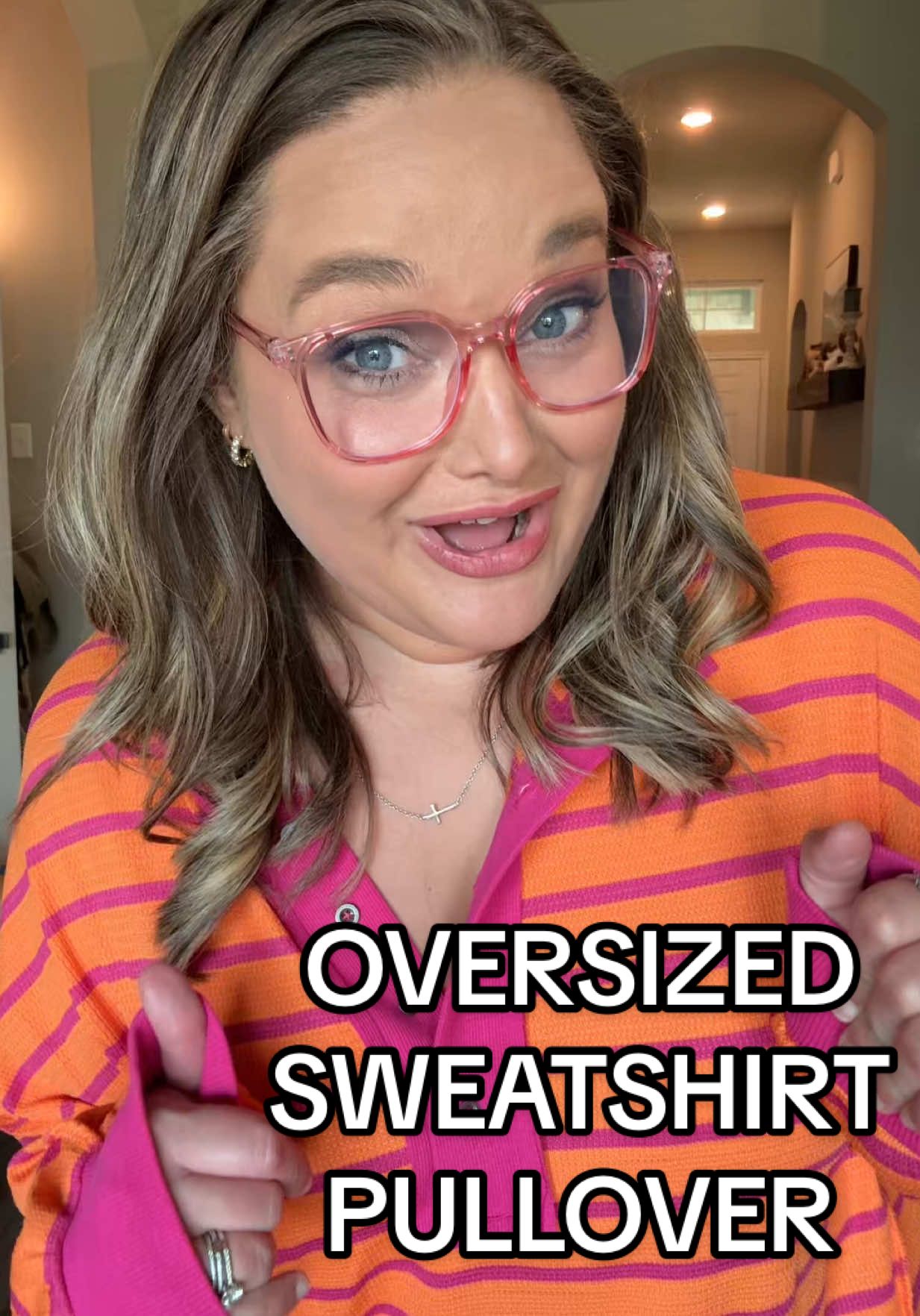 ✨ Stripes that never go out of style! This oversized pullover gives you the perfect mix of comfort + fashion for everyday wear. Which color is your vibe? 🌈 #falloutfit #OversizedSweatshirt #oversizedsweatshirt #boutiquestyle #plussizefallfashion 