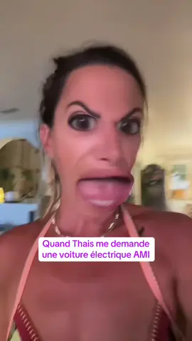 Elle ne lâche pas !! @𝐓𝐡𝐚𝐢𝐬 🥂 #ami #voiture 