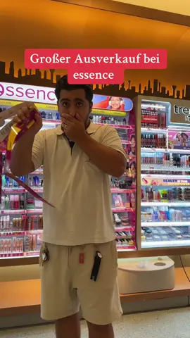 Großer Ausverkauf bei Essence. Hol dir die letzten Reste bevor alles weg ist😱 #essence #ausverkauf #sale #kosmetik #fürdich 