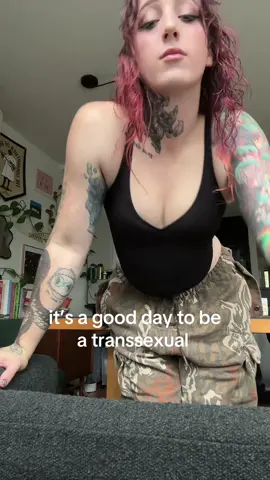 come outside & see me :) #damag3 #transgender 