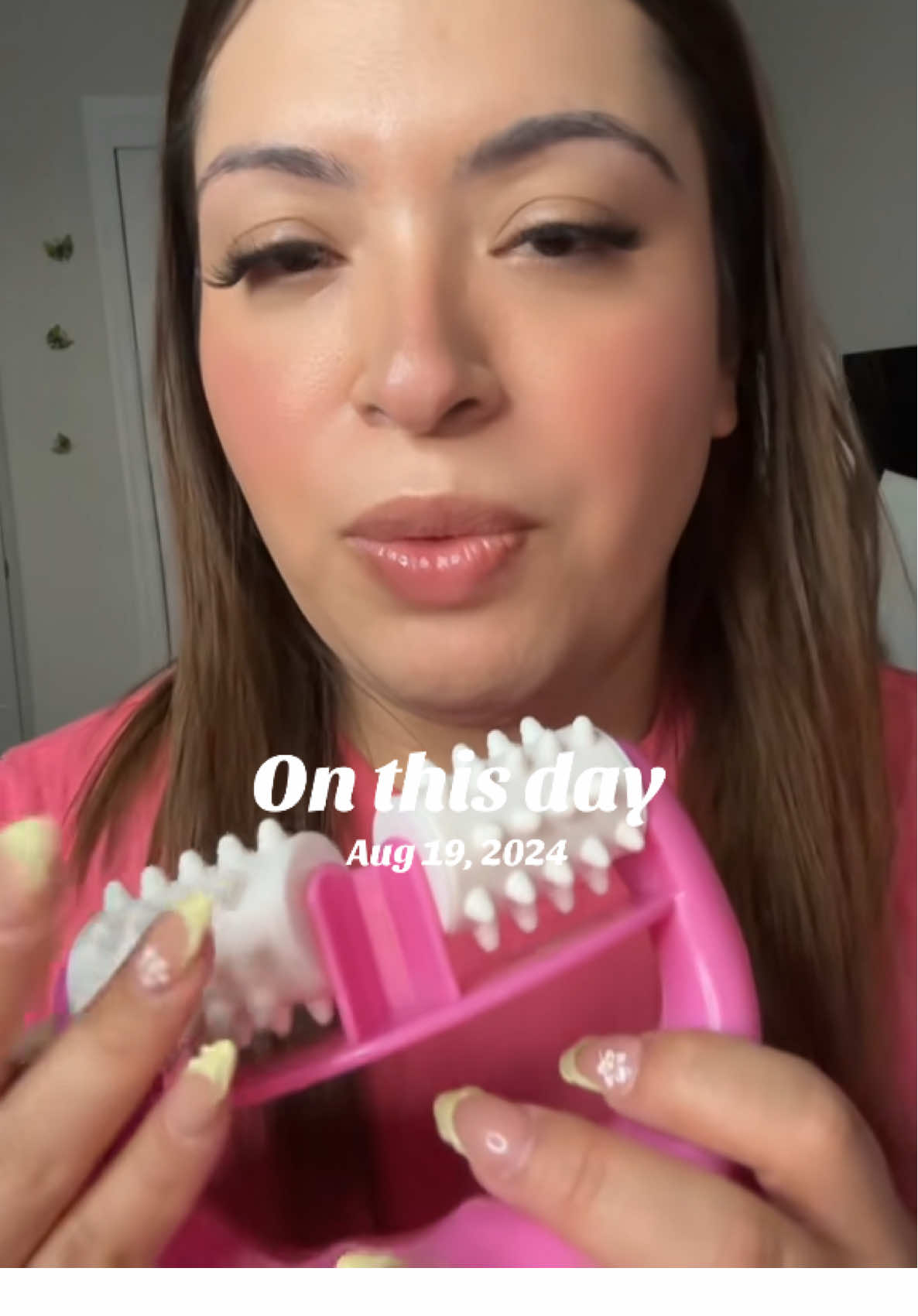 #onthisday ASMR Massaging your shoulders #asmrperls #asmr #asmrtiktoks #asmrmassage 