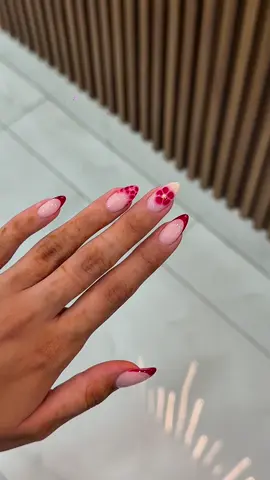 are we ready for fall nails yet?! 🍂♥️ @dndgel #kenzonailstudio #nailsinspo #fallnails #nails #frenchnails 