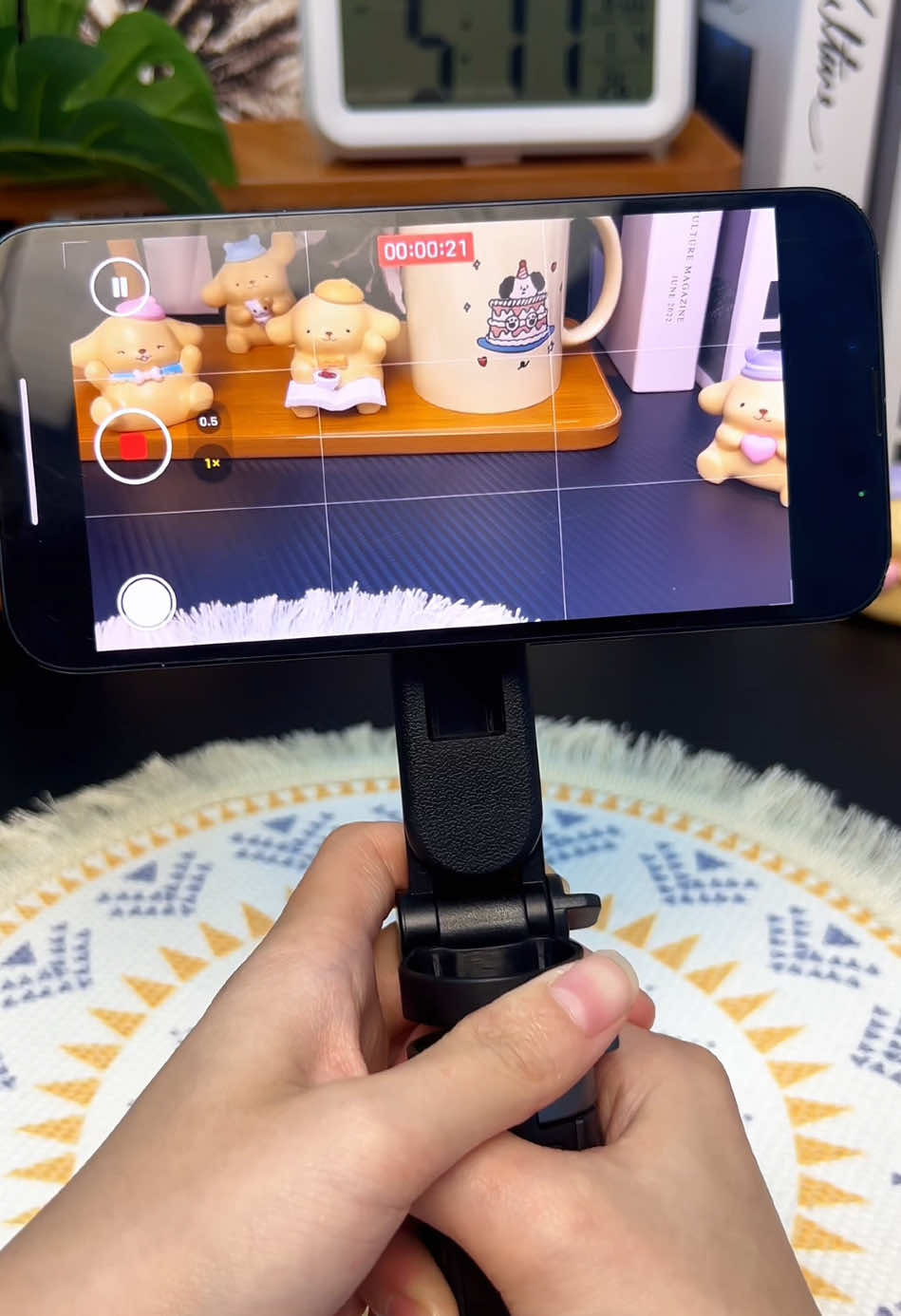 The most useful mobile phone photography tools#tiktokshop #selfiestick #4in1selfiestick #volg