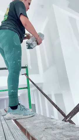 Feliz jueves #fypシ゚viral #drywallfinisher #xyzbca #construction @Anghie Rivera 