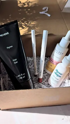 Your beauty routine just got a glow-up thanks to @The Detox Market’s August line up✨ 💋 Ere Perez Coco Crayon – the multitasker your makeup bag needs!  💋 Ere Perez Açaí Lip Pencil – line, define, love!  💛 Solara Suncare Guardian Angel SPF 50 – silky sunscreen with skin-loving peptides!  💙 Three Ships Jelly Drops – hydration in a snap 🖤 Reverie Hymn Hair Gel – holds and nourishes hair from root to tip & it smells amazing!  Which one would you try first? 💭 #detoxbox #thedetoxmarket @Solara Suncare ☀️@Ere Perez Natural Cosmetics 