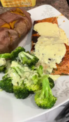 #creatorsearchinsights Delicious Salmon Dishes in Under 30 Minutes #salmonrecipes, #easymeals, #healthydinner, #dinnerinspo, 