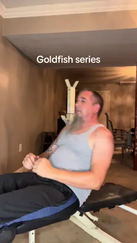 A sit up. Hope you all enjoy. Tried to do it faster but it’ll take 3 seconds to watch it. Hope it’s not too much.                                 #situp #attentionspanofagoldfish #Fitness #gym #workout 