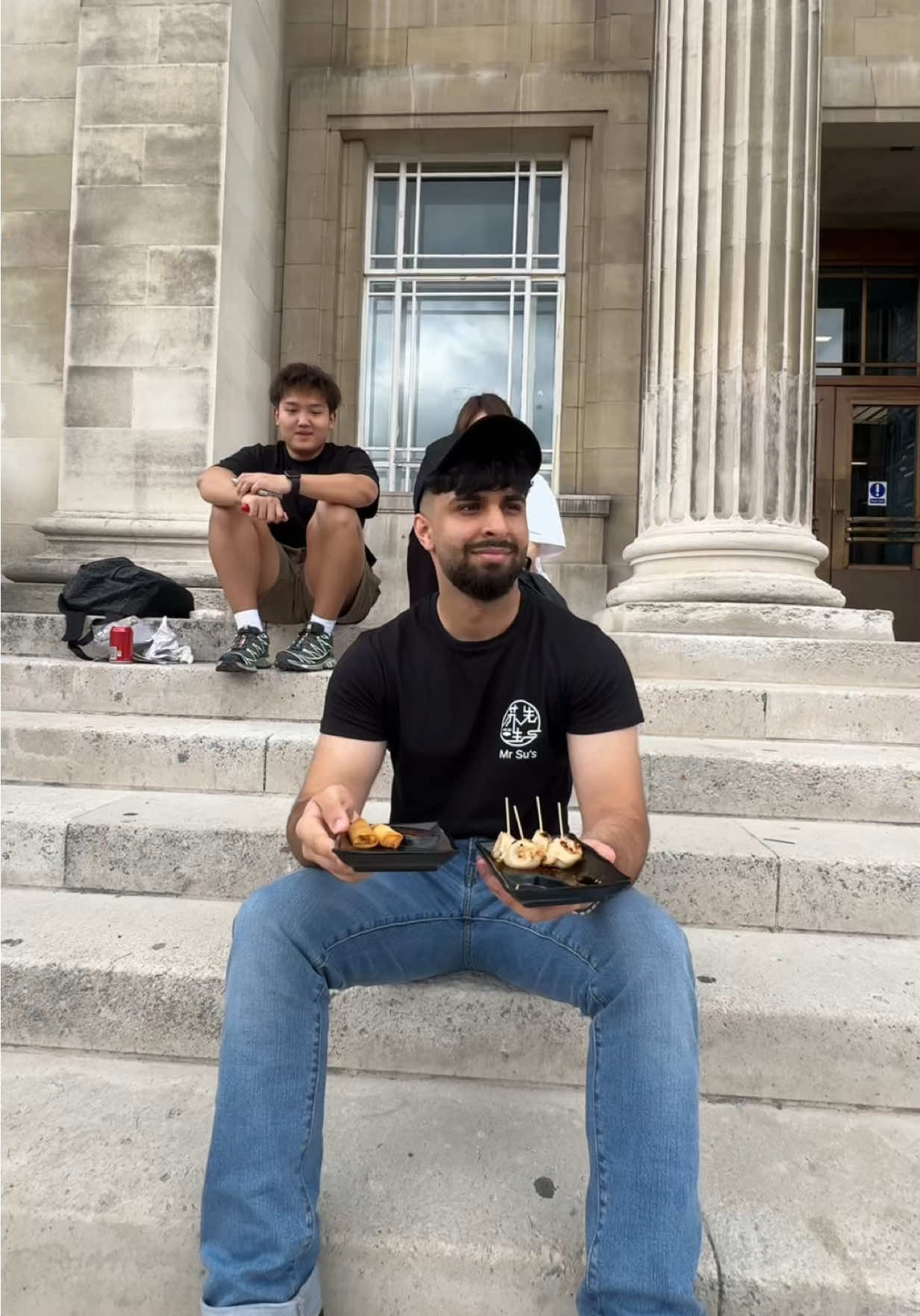 Mr Su’s hits the streets!🍜  #leeds #leedsuniversity #chinesefood #noodles 