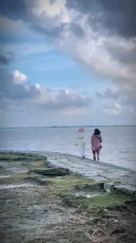 স্বার্থপর একশোটা বন্ধু থাকার চাইতে ভালো একটা বন্ধু থাকাই ভালো..❤️‍🩹                       #foryou #foryoupage #viraltiktok #foryoupageofficiall#tiktokbangladesh🇧🇩 