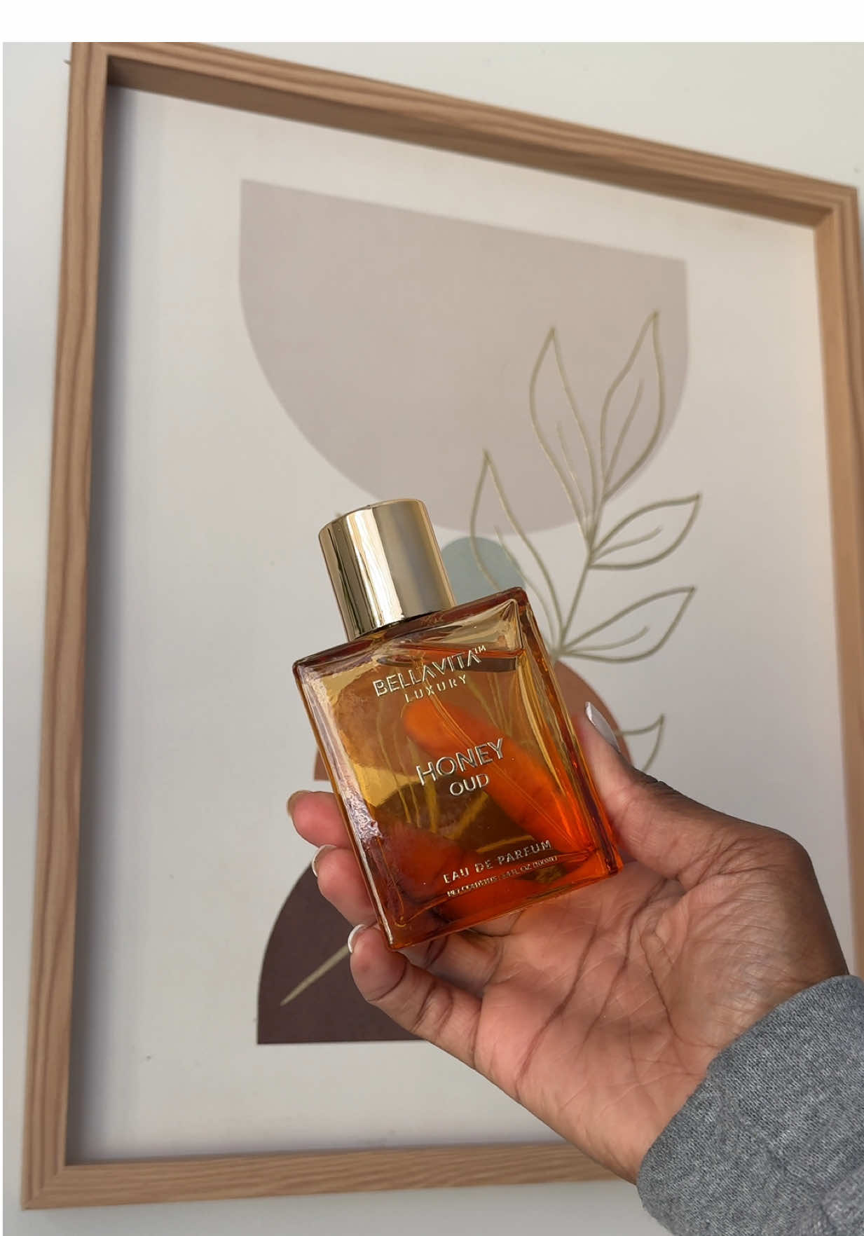 Ima give it a 7/10 ⭐️  Ima have to wear it again when I have a cute lil date night and see what kind of impression it makes! ☺️🥰 #perfume #perfumetiktok #bellavitaperfume #smellgood #bellavita @BellaVitashop 
